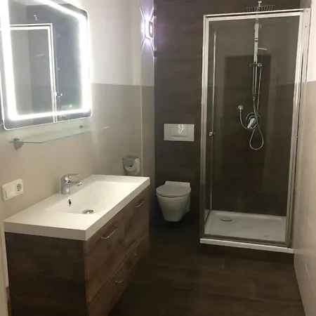 3 Apartment *