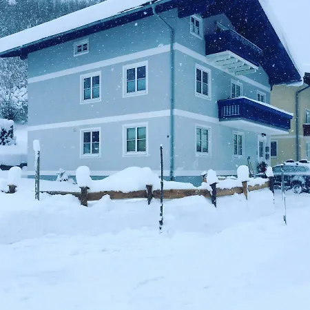 3 Apartment Lungotz